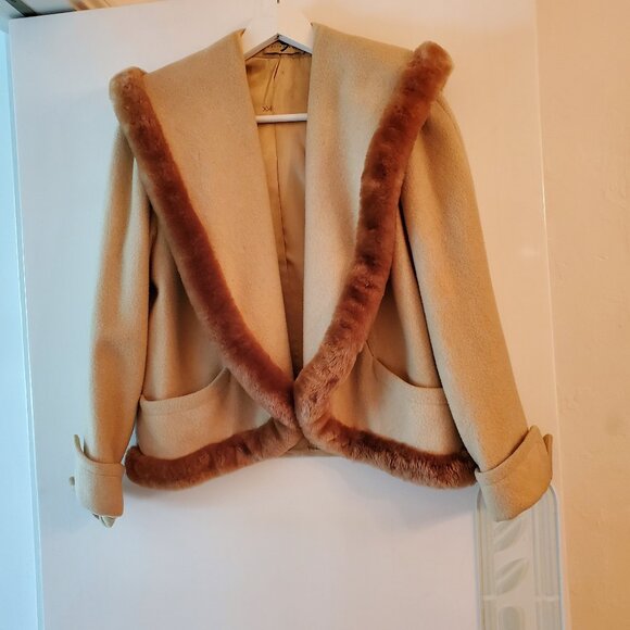 THE HOUSE OF NINE - CALIFORNIA Jackets & Blazers - TRUE VINTAGE 1950'S FUR TRIM JACKET